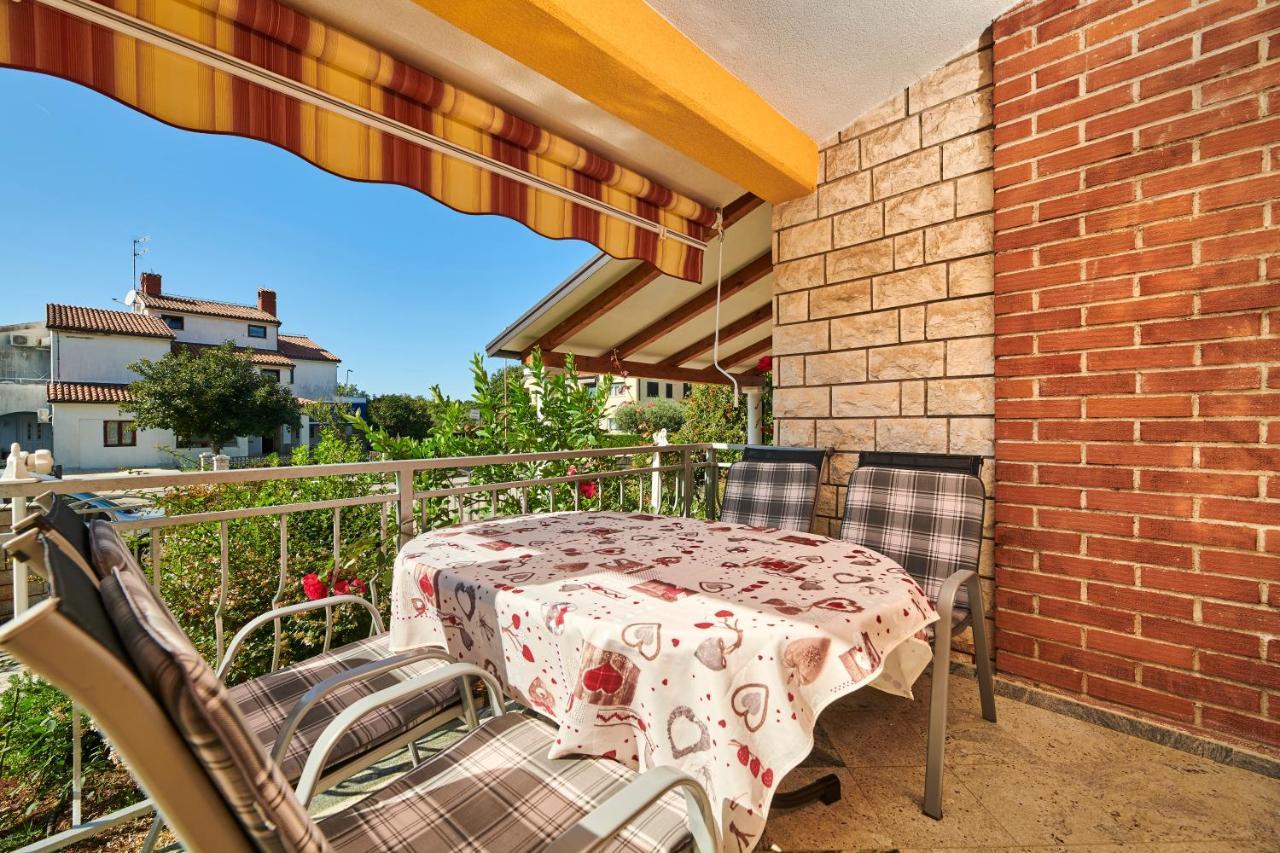 Haus Ana Apartment Poreč Exterior foto